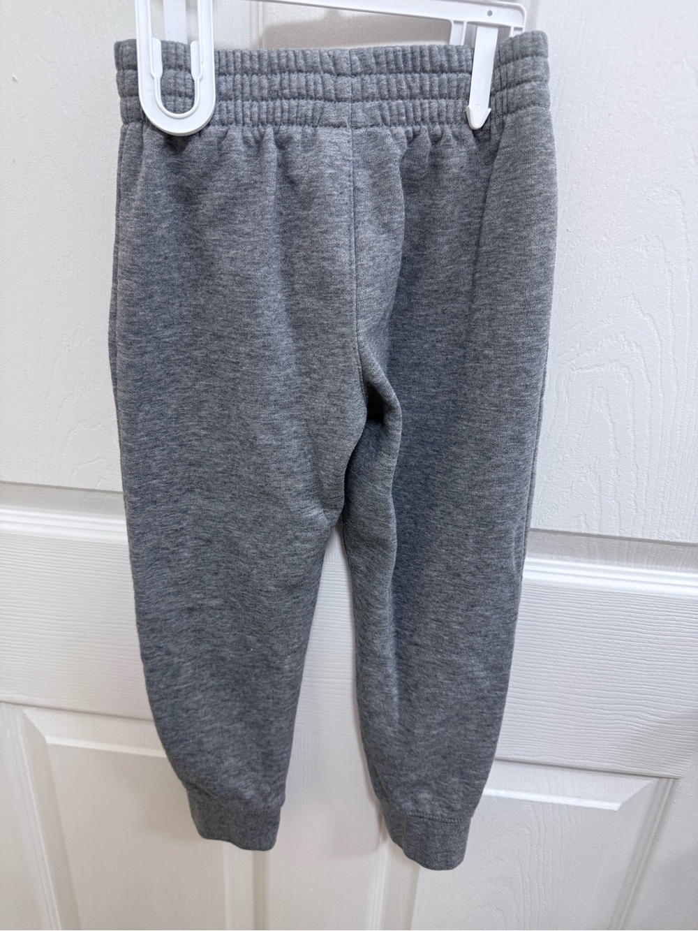Jordan 23 Gray Hoodie and Jogger Set, Size 5 - Picture 7 of 7
